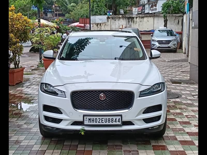 Jaguar F Pace Prestige