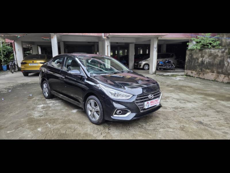 Hyundai Verna SX (O)1.6 VTVT