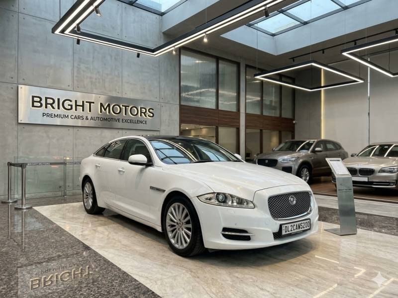 Jaguar XJ L 2.0 Portfolio
