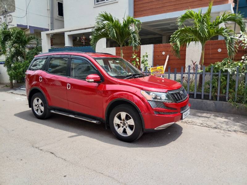 Mahindra XUV500 W8 FWD