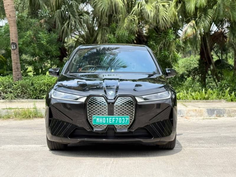 BMW iX xDrive 40