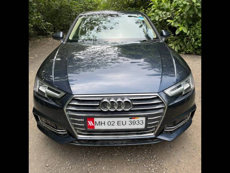 Audi A4 30 TFSI Premium Plus