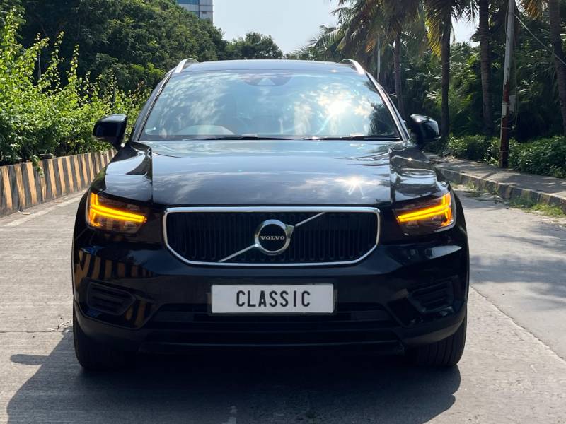 Volvo XC40 Momentum