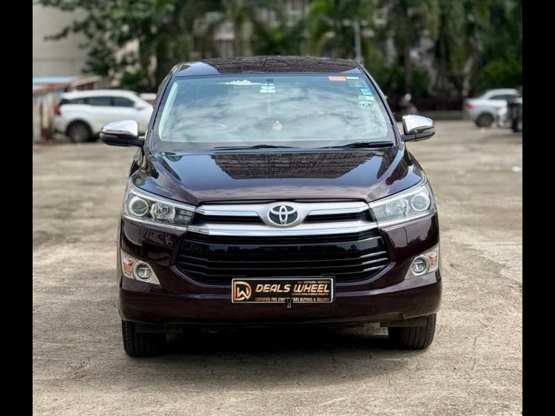 Toyota Innova Crysta 2.4 Z 7 STR