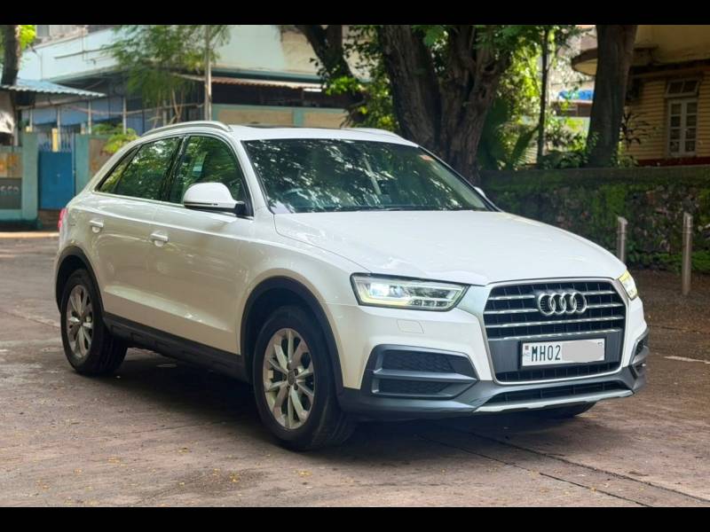 Audi Q3 30 TDI