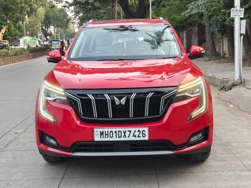 Mahindra XUV700 AX7 Luxury Pack Petrol AT 7 STR
