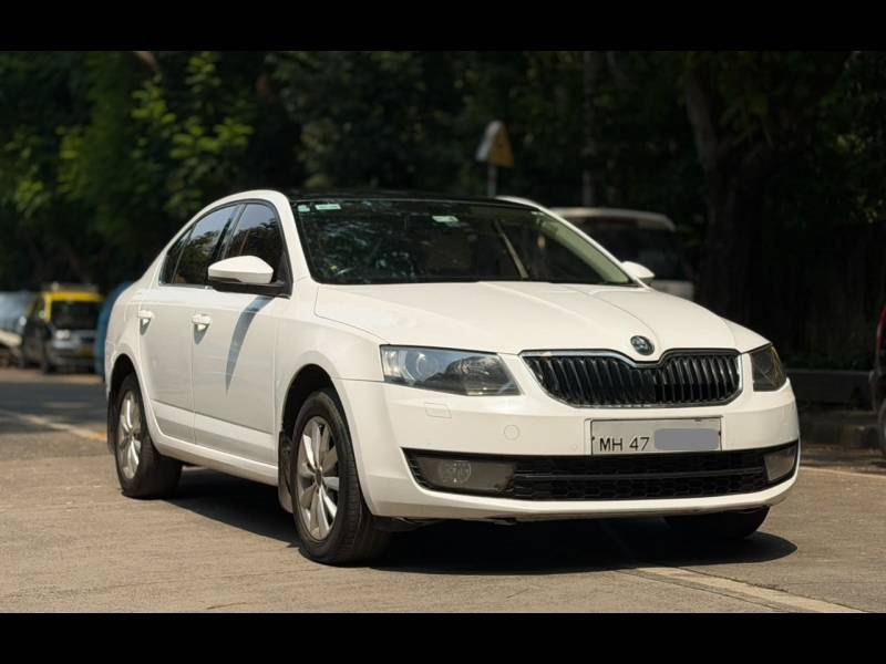 Skoda Octavia Style Plus 2.0 TDI AT (Diesel)