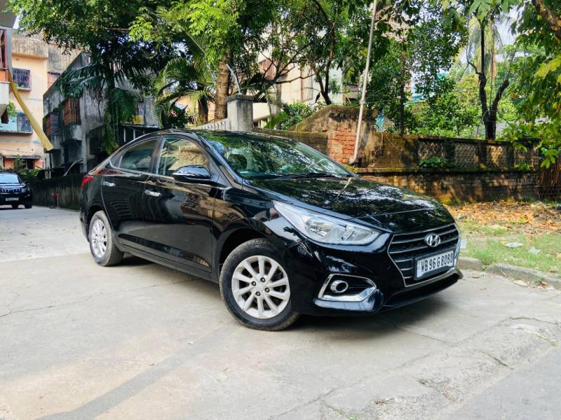 Hyundai Verna 1.6 VTVT EX AT