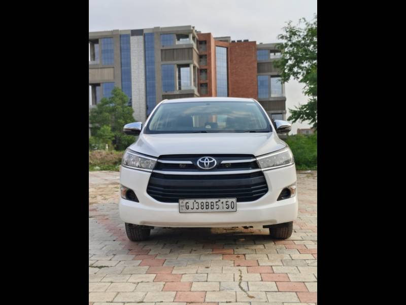 Toyota Innova Crysta 2.4 GX 7 STR