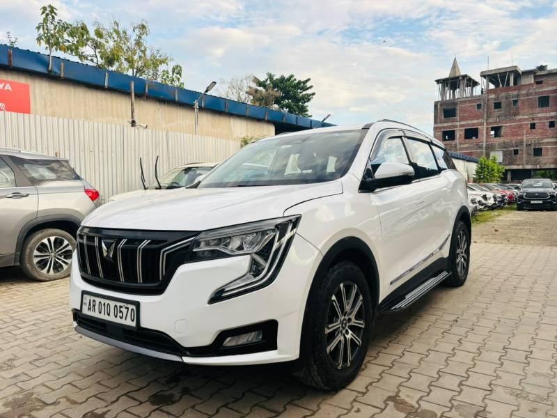 Mahindra XUV700 AX 7 Diesel MT 7 STR