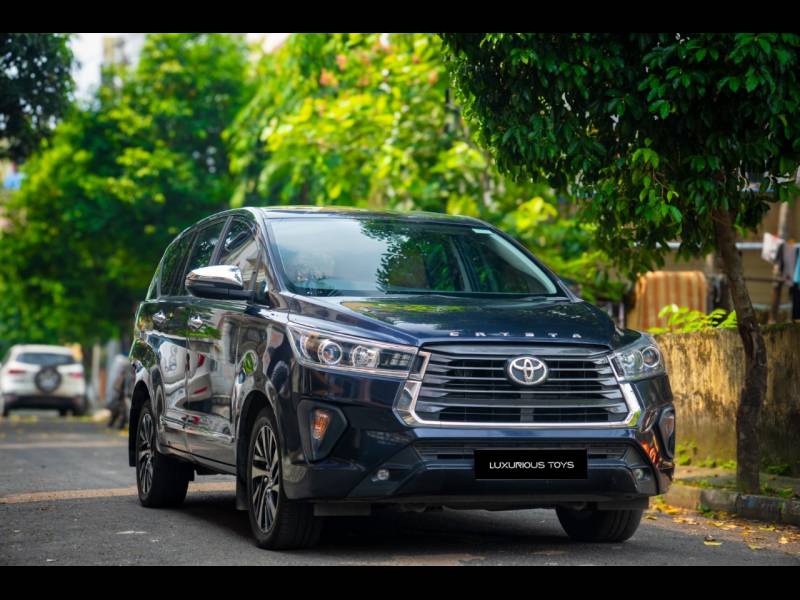 Toyota Innova Crysta 2.4 Z 7 STR