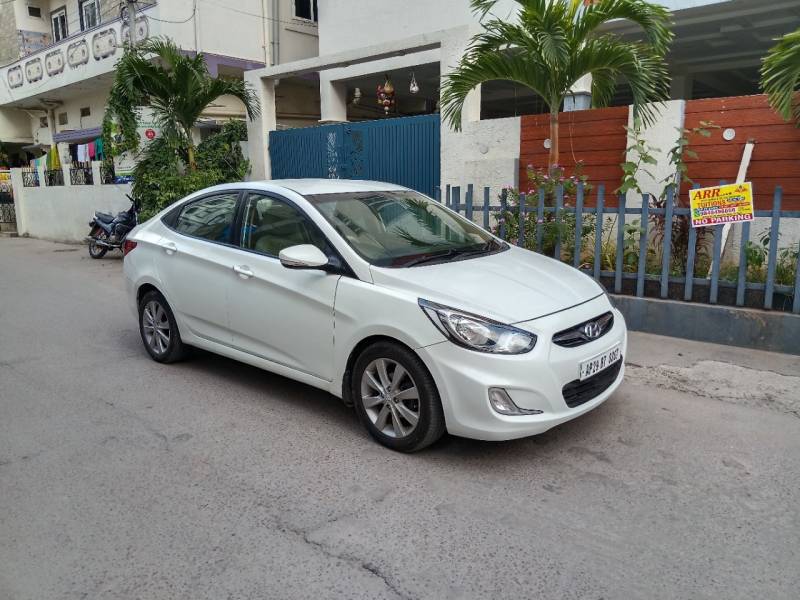 Hyundai Verna Fluidic 1.6 CRDI SX