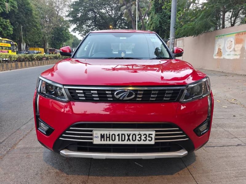 Mahindra XUV 300 W8 1.2 Petrol