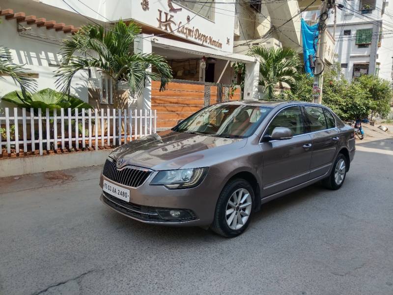 Skoda Superb 2.0 TDI CR AT Elegance