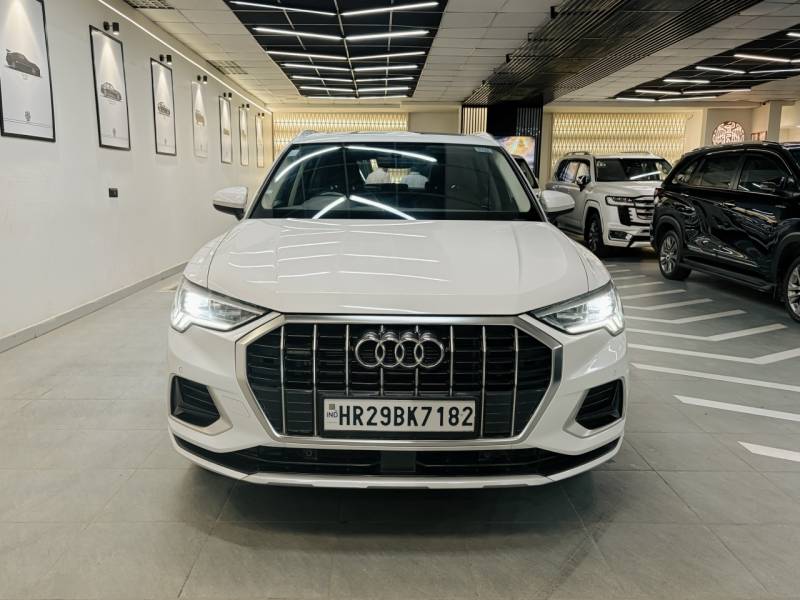 Audi Q3 40 TFSI Premium Plus