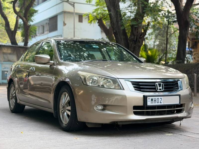 Honda Accord 2011 2.4 AT
