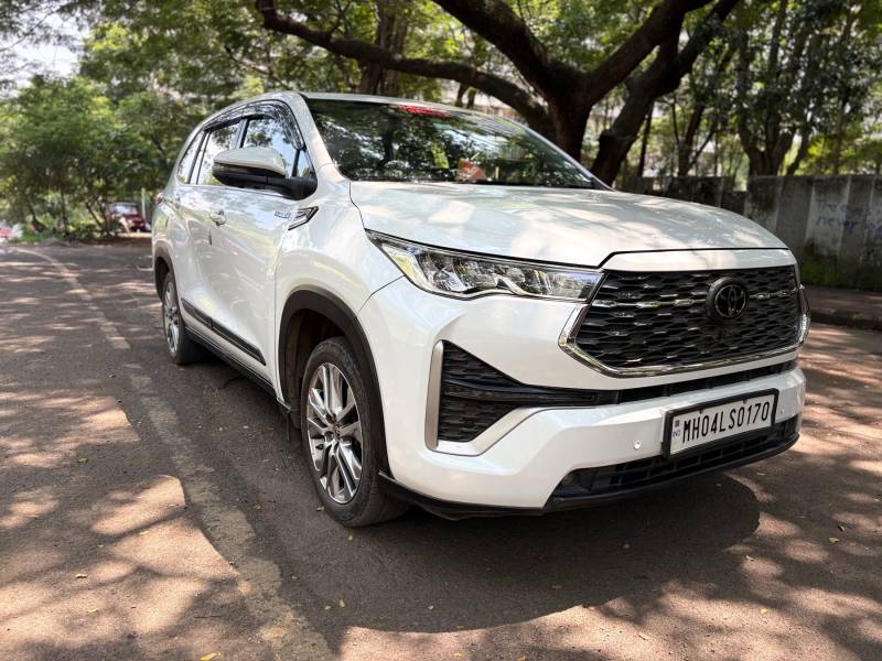 Toyota Innova Hycross ZX Hybrid 7 STR