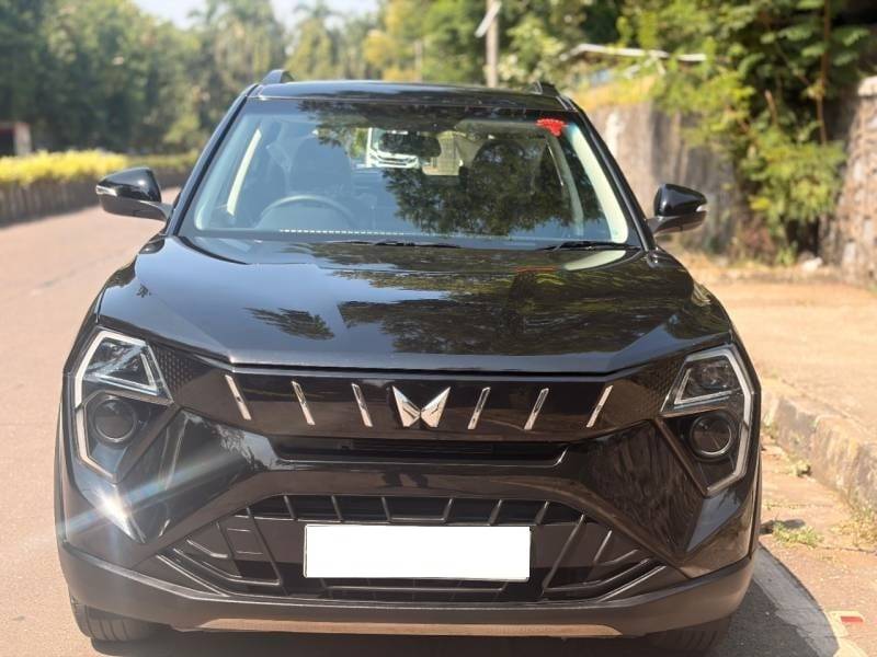 Mahindra XUV 3XO AX5 1.2 Petrol AT