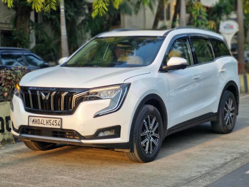 Mahindra XUV700 AX7 Luxury Pack Diesel AT 7 STR