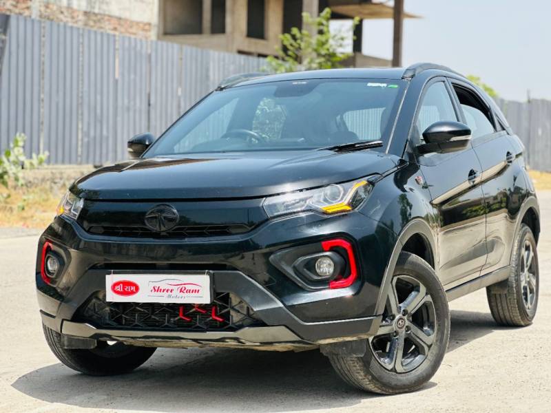 Tata Nexon XZA Plus Dark Edition