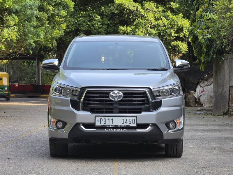 Toyota Innova Crysta 2.4 Z 7 STR