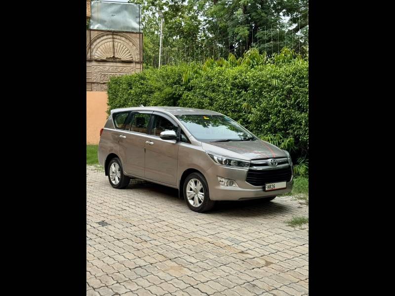 Toyota Innova Crysta 2.7 ZX AT 7 STR