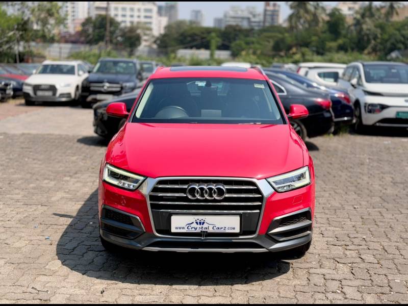 Audi Q3 35 TDI quattro Premium Plus