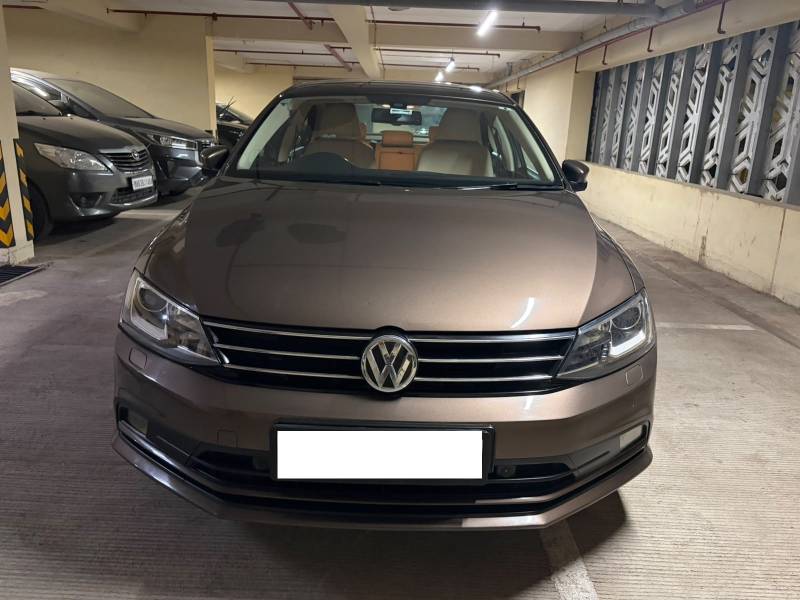 Volkswagen Jetta Highline TDI (AT)