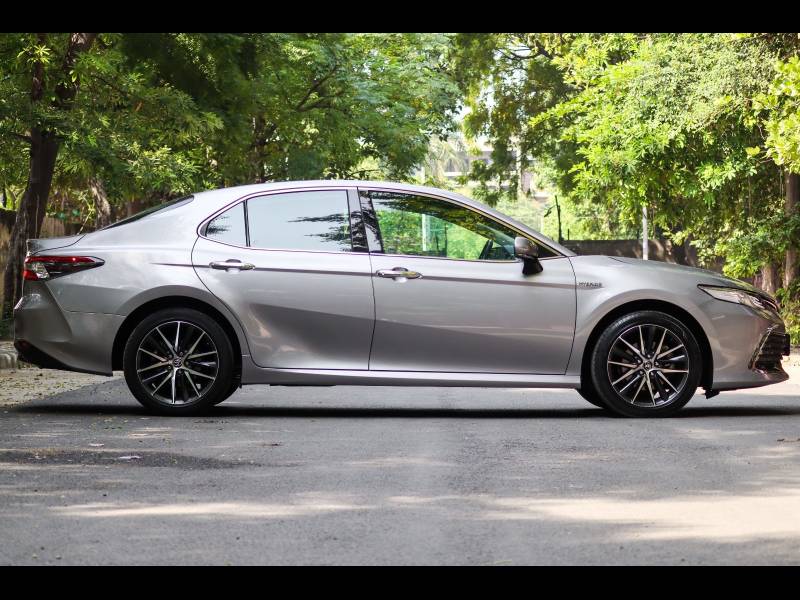 Toyota Camry Hybrid