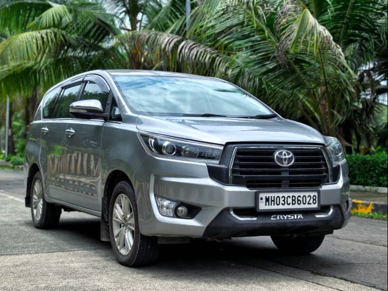 Toyota Innova Crysta 2.8 ZX AT 7 STR