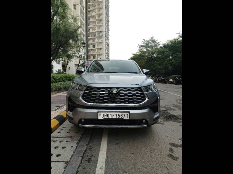 Toyota Innova Hycross ZX Hybrid 7 STR