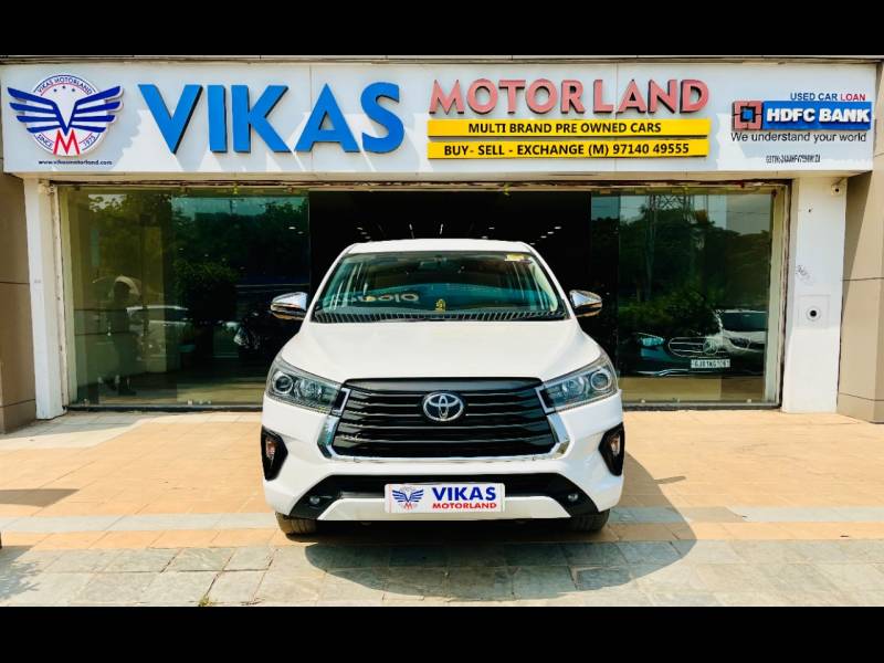 Toyota Innova Crysta 2.4 Z 7 STR