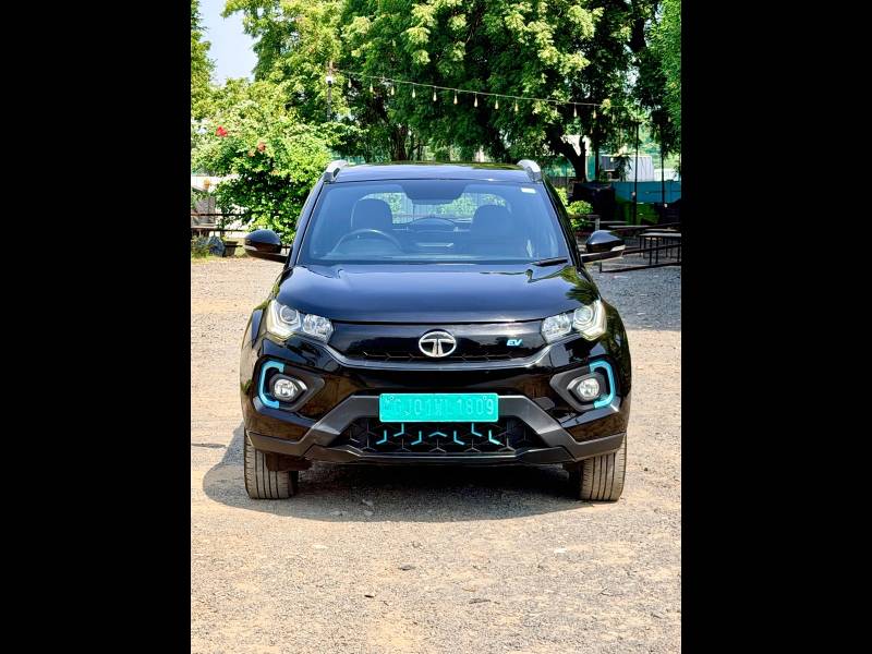 Tata Nexon EV XZ Plus LUX Dark Edition