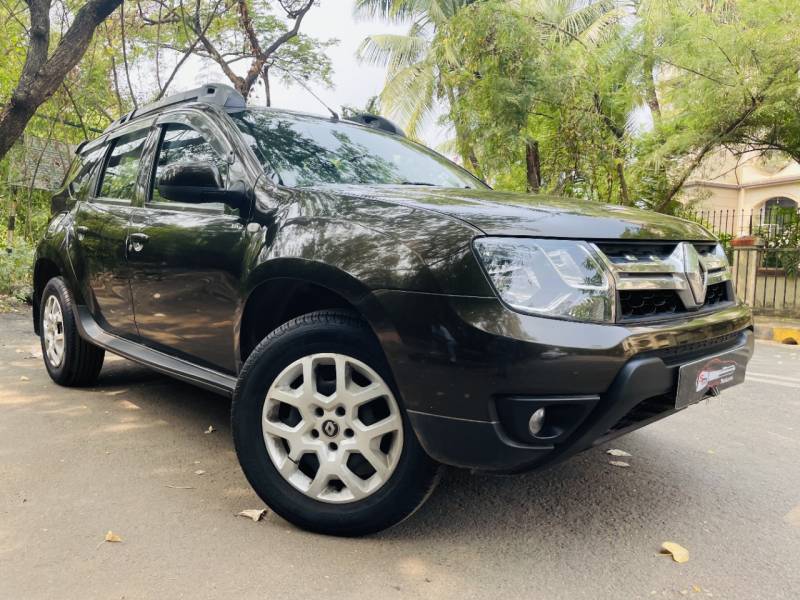 Renault Duster RxE Petrol