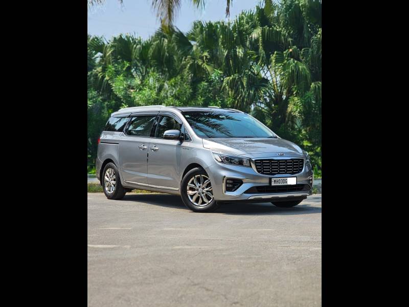Kia Carnival Limousine 7 STR