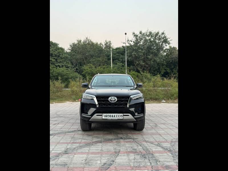 Toyota Fortuner 4x2 2WD Petrol 2.7L Automatic