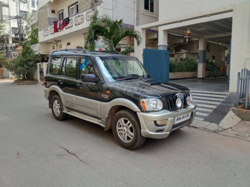 Mahindra Scorpio VLX 2WD