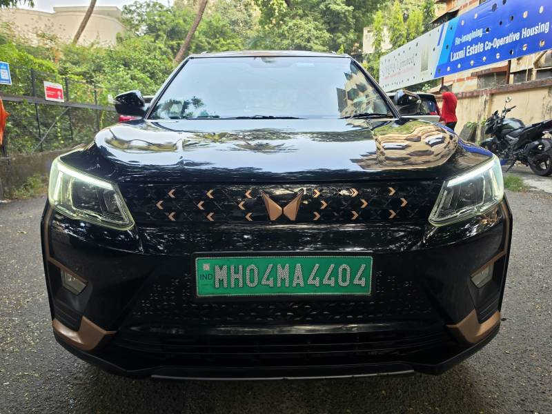 Mahindra XUV400 EL PRO 39.4 kWh Dual Tone