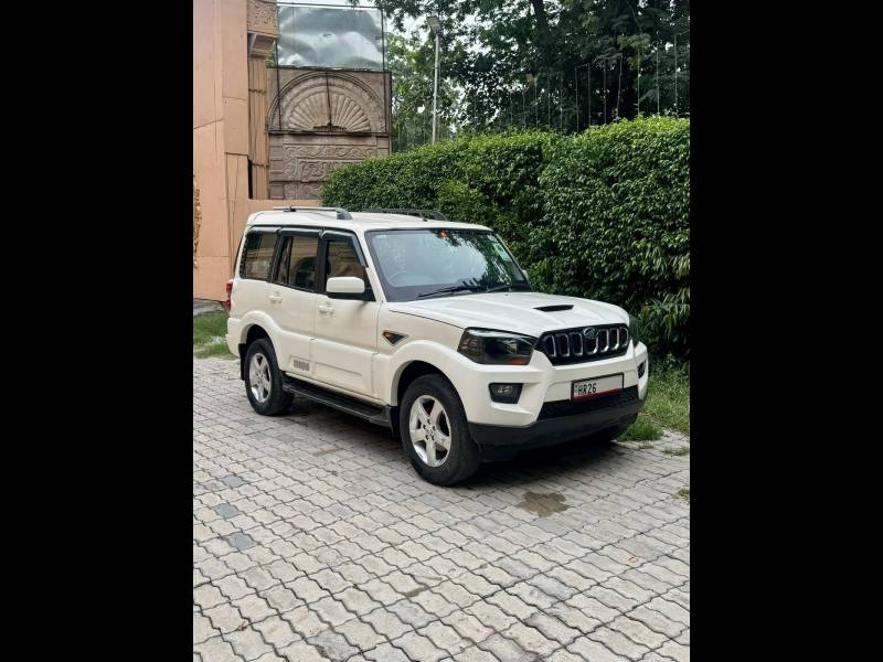 Mahindra Scorpio S6 Plus 1.99 Intelli-Hybrid