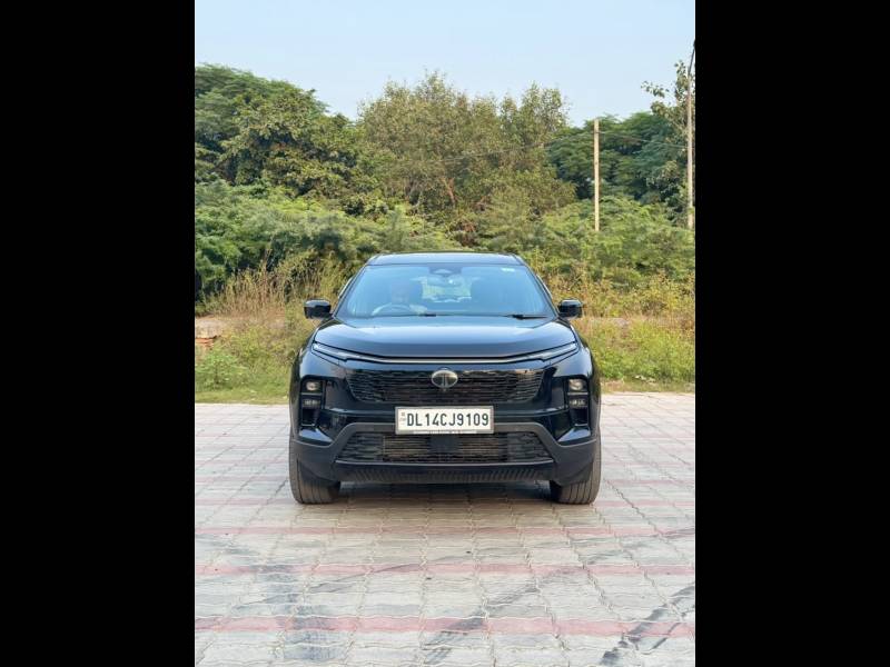 Tata Safari Adventure Plus Dark Edition AT 7 STR