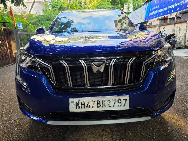 Mahindra XUV700 AX7 Luxury Pack Diesel AT 7 STR