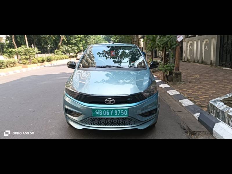 Tata Tiago EV XT Medium Range