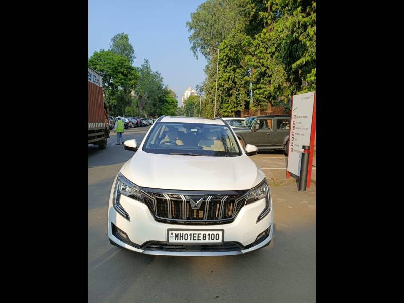 Mahindra XUV700 AX7 Luxury Pack Diesel AT 7 STR
