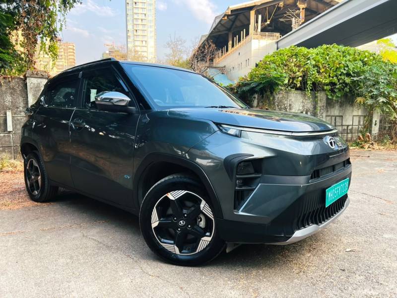 Tata Punch EV Empowered Plus S long Range 7.2 Fast Charger