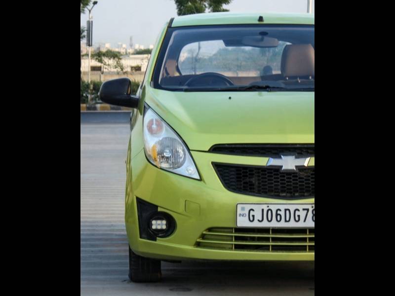 Chevrolet Beat LT Petrol