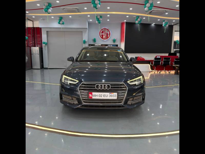 Audi A4 30 TFSI Premium Plus