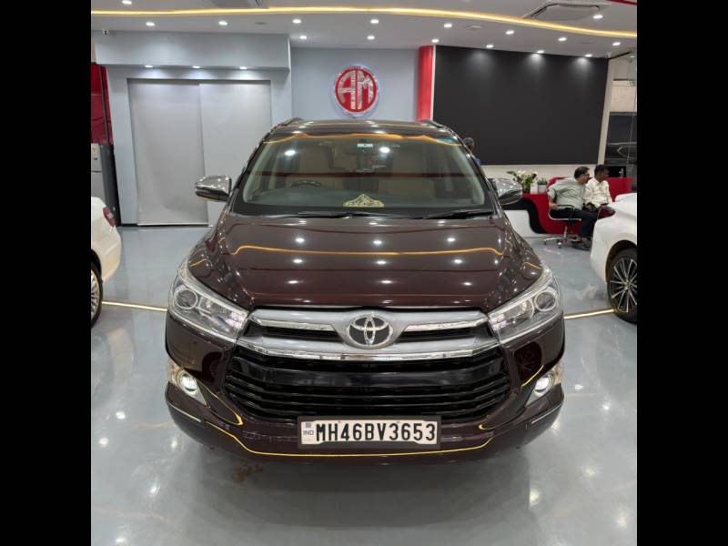 Toyota Innova Crysta 2.4 ZX AT 7 STR