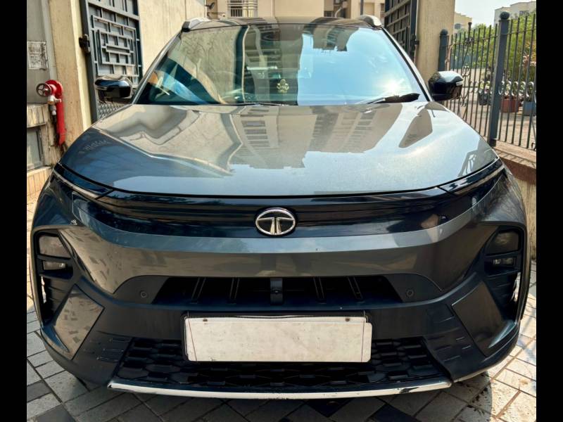 Tata Nexon Fearless Plus (S) 1.5 Diesel 6MT Dark Edition